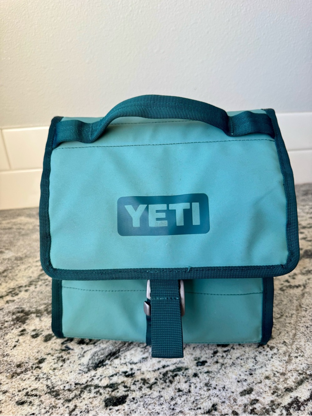 Yeti Daytrip Lunch Bag. VGUC.